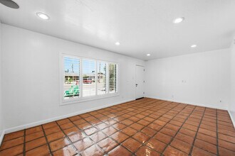 8639 E Virginia Ave in Scottsdale, AZ - Building Photo - Building Photo