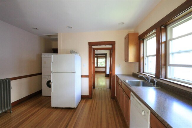 46 Saville St, Unit 2 in Cambridge, MA - Building Photo - Building Photo