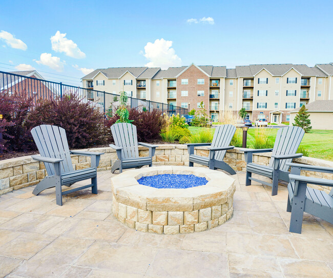 Pavilion at Twin Creek in Bellevue, NE - Building Photo - Building Photo