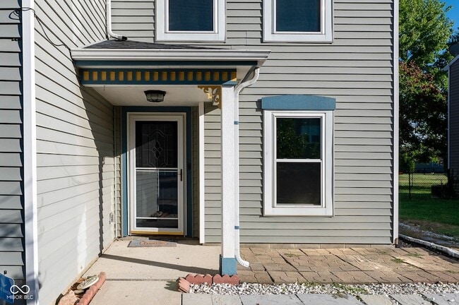 2887 Ludwig Dr in Indianapolis, IN - Foto de edificio - Building Photo