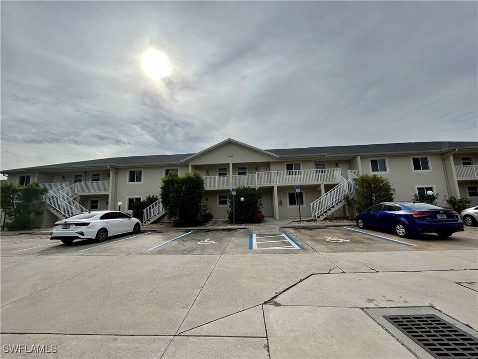 1490 San Cristobal Ave in Punta Gorda, FL - Building Photo