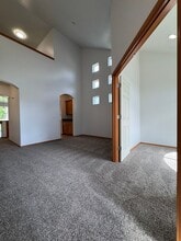 2210 Clearview Dr in Ellensburg, WA - Building Photo - Building Photo