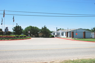 304 W Shady Grove Rd in Grand Prairie, TX - Building Photo - Building Photo