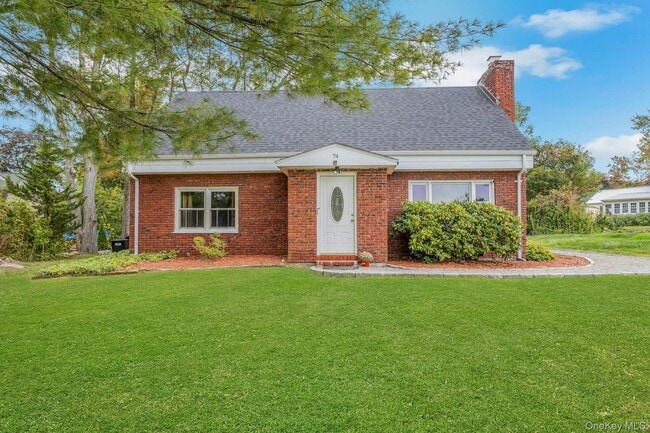 property at 74 Lakeshore Dr E