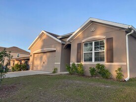 863 Carlyle Ave in Palm Bay, FL - Building Photo