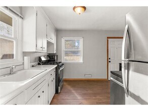 7616 Xerxes Ave S in Edina, MN - Building Photo - Building Photo