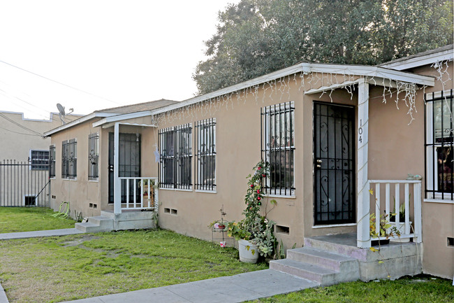 100 E Myrrh St in Compton, CA - Building Photo - Building Photo