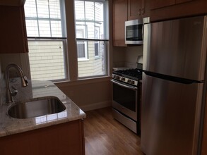 7 Marney St, Unit 1 in Cambridge, MA - Building Photo - Building Photo