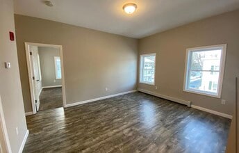 199 Everett St in Southbridge, MA - Building Photo - Building Photo