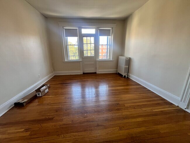 property at 122 Washington St