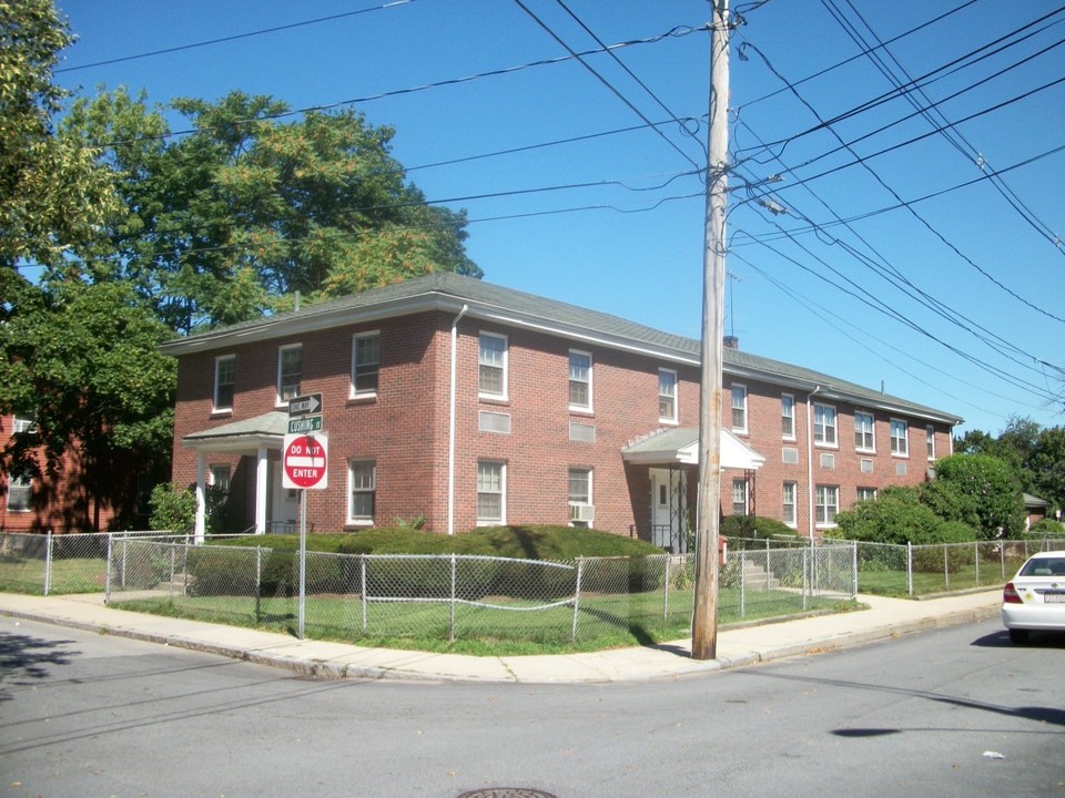 47 Hall St in Waltham, MA - Foto de edificio