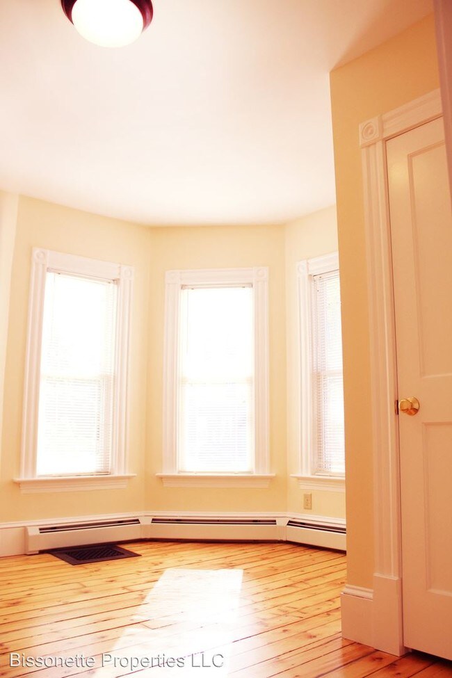 206 N Winooski Ave in Burlington, VT - Building Photo - Building Photo