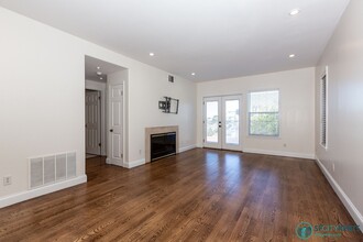 361 Collingwood St-Unit -361 Collingwood St. in San Francisco, CA - Building Photo - Building Photo