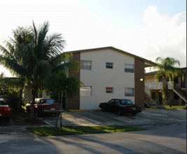 3720 SW 59 Ave in Fort Lauderdale, FL - Building Photo - Interior Photo