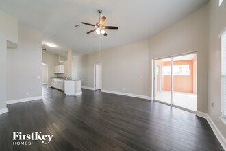 9812 Cristina Dr in Riverview, FL - Building Photo - Building Photo