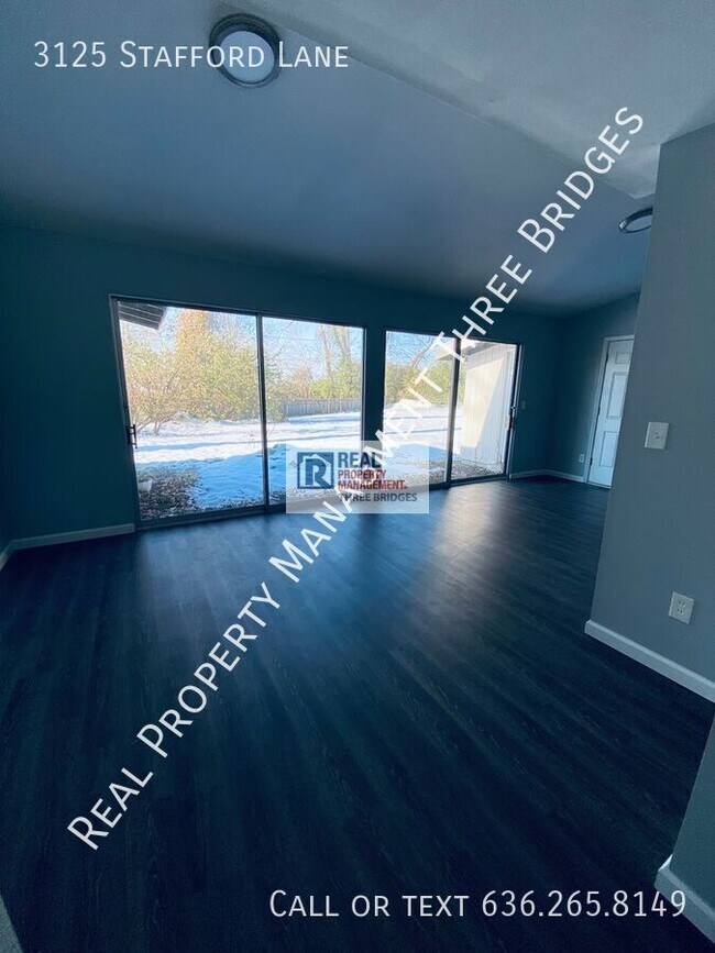 3125 Stafford Ln in Florissant, MO - Building Photo - Building Photo