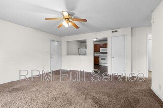 418 Jack Miller Blvd in Clarksville, TN - Building Photo - Building Photo
