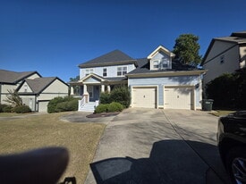 736 Kensington Park Rd in Fayetteville, NC - Building Photo