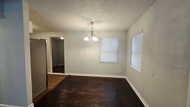 3912 Robert C Weaver Dr in Jacksonville, FL - Building Photo - Building Photo