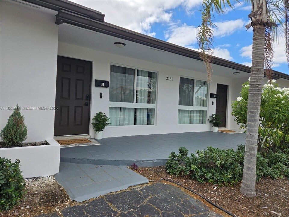 2130 NE 56th St in Fort Lauderdale, FL - Building Photo