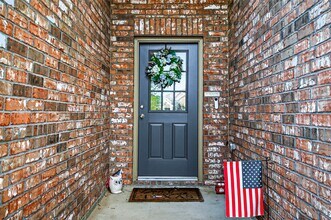 300 Flower Reed Ct in Magnolia, TX - Building Photo - Building Photo