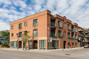 923-933 Ontario Rue E in Montréal, QC - Building Photo