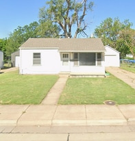 2619 Morton St in Great Bend, KS - Building Photo
