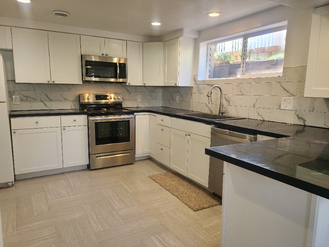245 N 600 E in Bountiful, UT - Building Photo - Building Photo