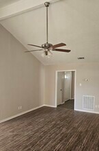 13355 Lake Breeze Ln in Willis, TX - Building Photo - Building Photo