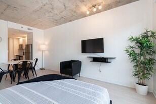 1441 Rue Saint-Urbain in Montréal, QC - Building Photo