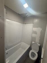 502 W South St in Oconomowoc, WI - Foto de edificio - Building Photo