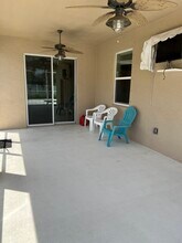 3833 Esplanade Ave in Port Orange, FL - Building Photo - Building Photo