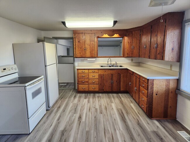 36 Orchard St in Naches, WA - Building Photo - Building Photo