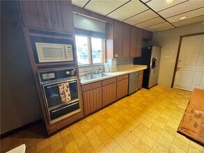 121 Davis St in Corning, NY - Building Photo - Building Photo