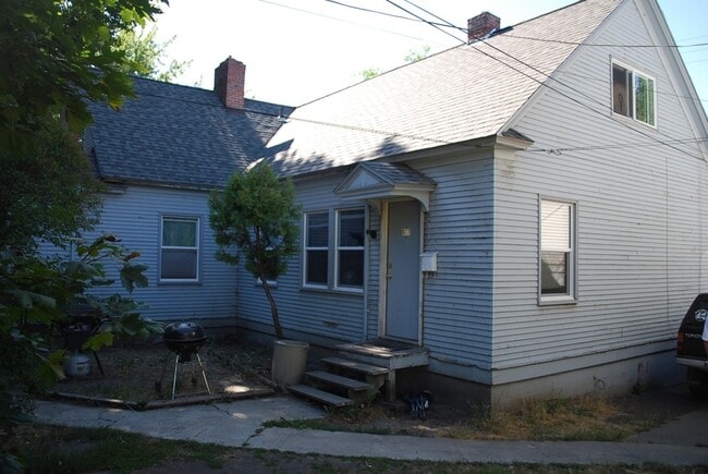 property at 675-677 NE Opal St