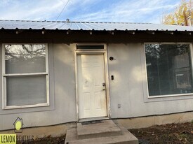 1209 S 21st Ave in Yakima, WA - Building Photo