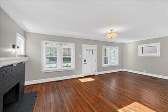 1420 Bredell Ave in Richmond Heights, MO - Building Photo - Building Photo