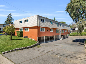 Harnley's Hillside Apartments in Benicia, CA - Building Photo - Building Photo