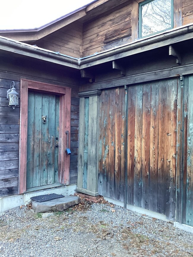 property at 40 Chestnut Hill Rd