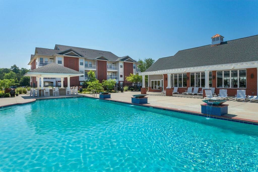 1200 Acqua Luxury Lifestyle Apartments Petersburg, VA Apartments