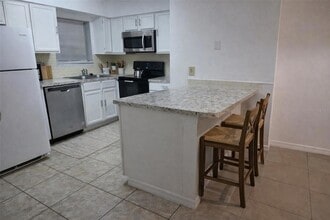 4367 White Pine Ave in Orlando, FL - Building Photo - Building Photo