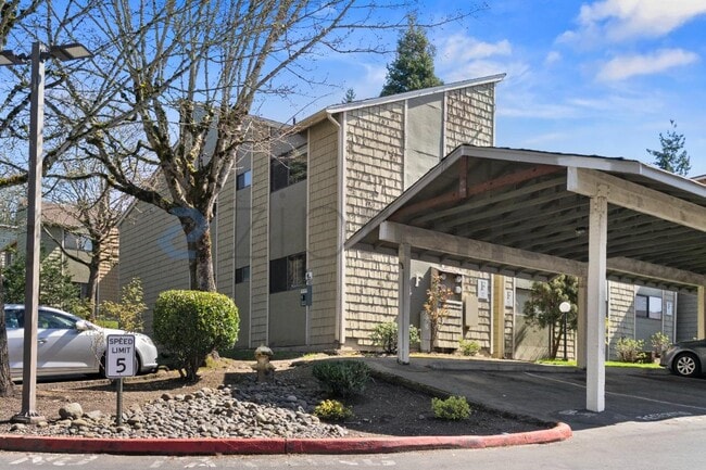 property at 2020 Grant Ave S