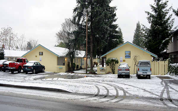 Village East Apartments in Portland, OR - Building Photo - Building Photo