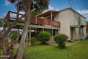 7129 S Lagoon Dr in Panama City Beach, FL - Building Photo