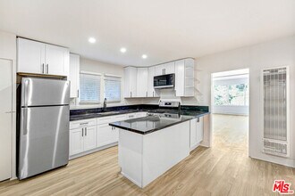 316 Crane Blvd in Los Angeles, CA - Building Photo - Building Photo