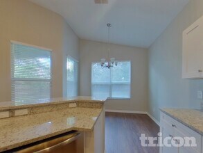 15821 Pine Lily Ct in Clermont, FL - Foto de edificio - Building Photo