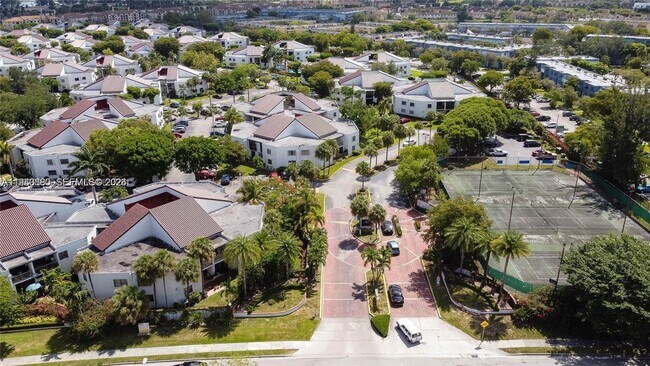 9403 Fontainebleau Blvd