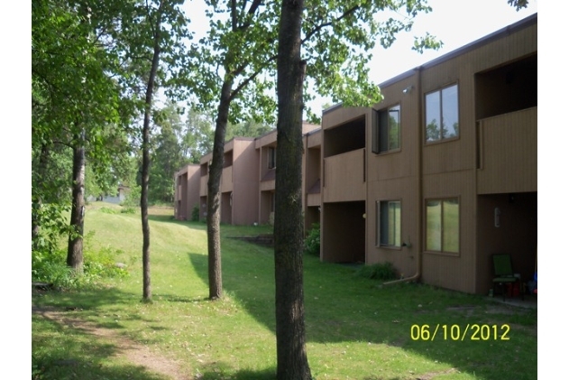 Country Terrace Apartments in Brainerd, MN - Building Photo - Building Photo