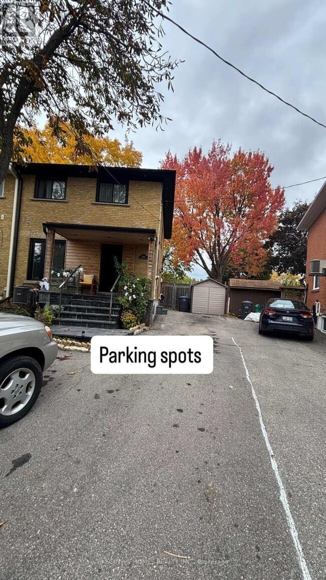 1341 Freeport Dr in Mississauga, ON - Building Photo - Building Photo