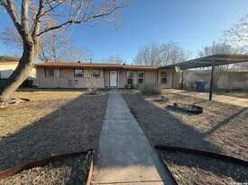 3730 La Sabre Dr in San Antonio, TX - Building Photo